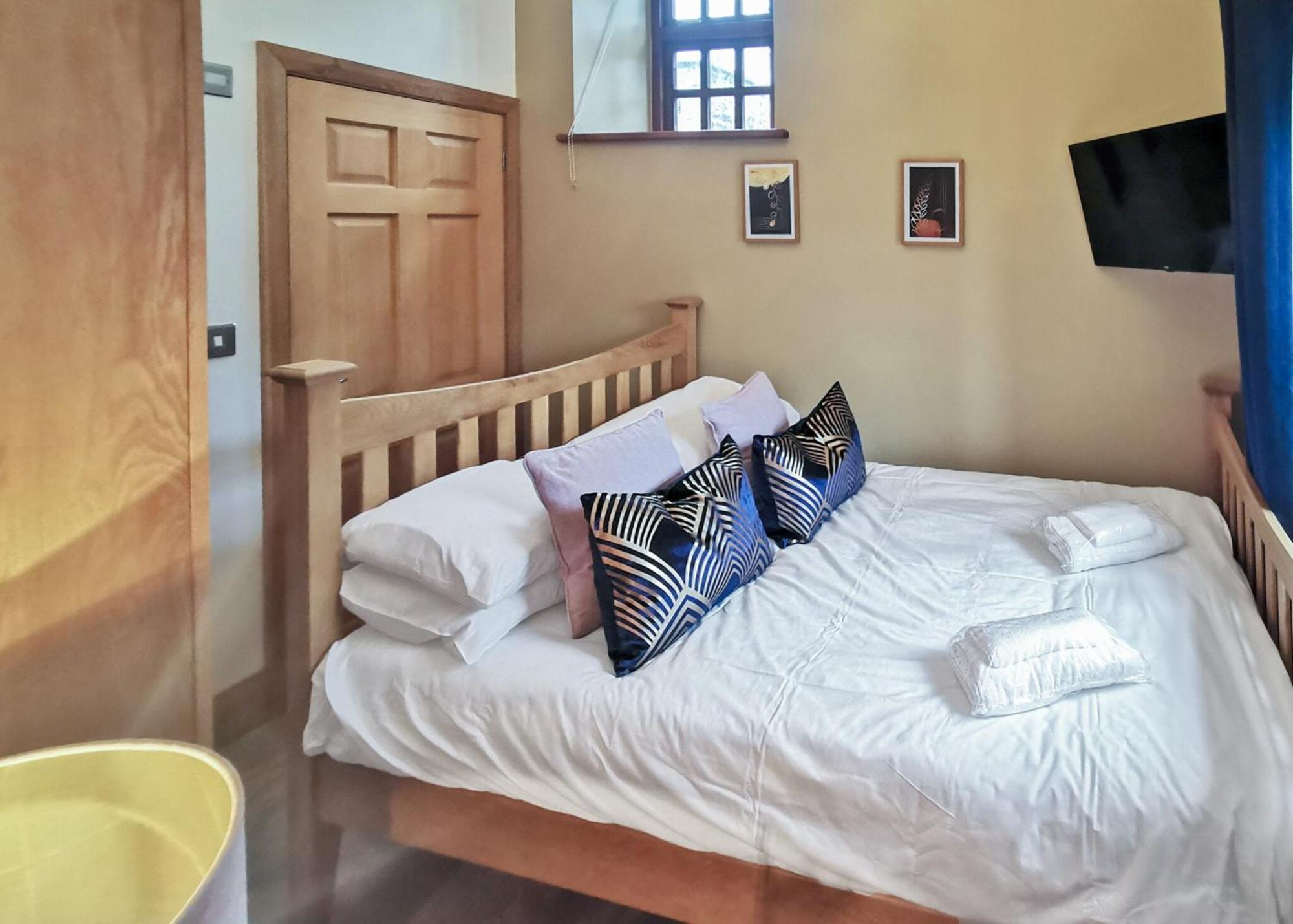 Grondre Holiday Park Clynderwen 外观 照片